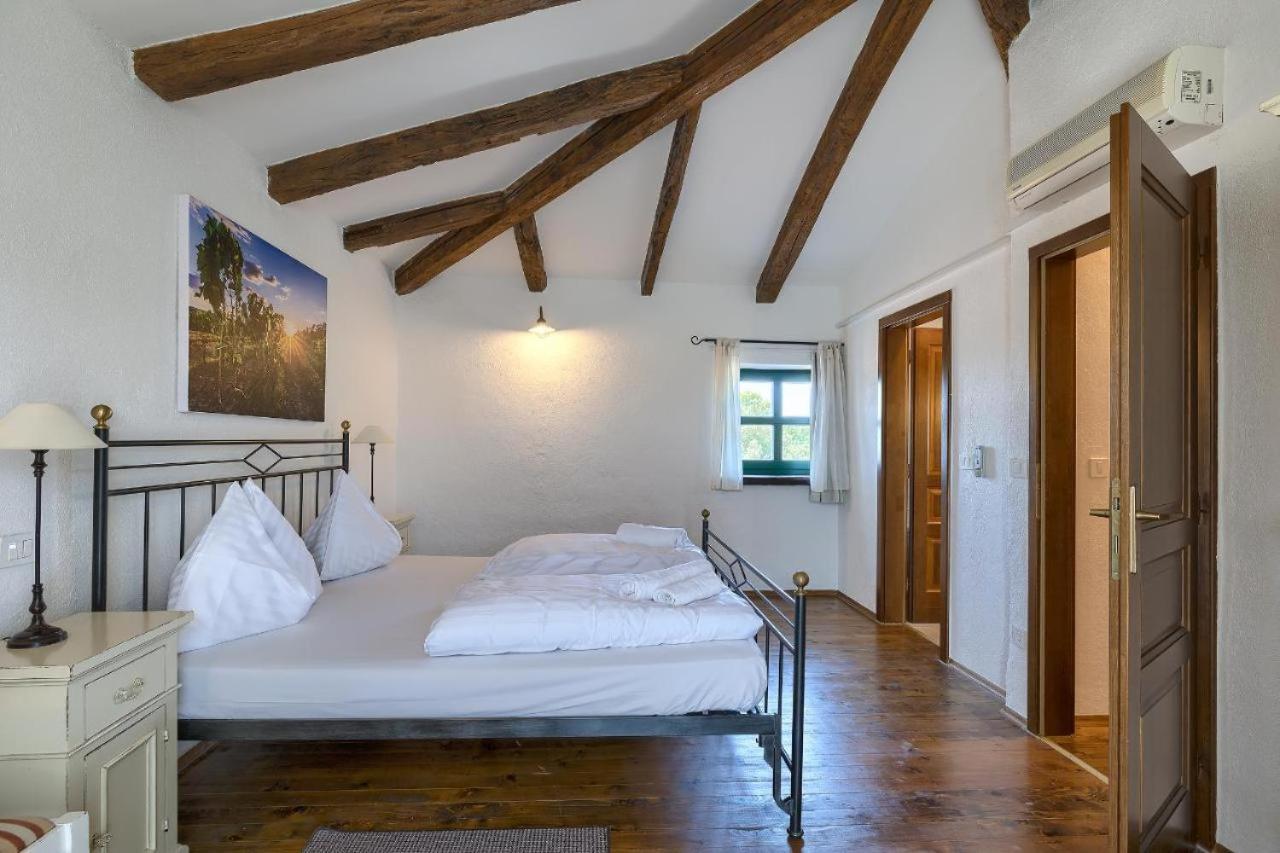 Villa Leopoldo By Istrian Country Houses Barat  エクステリア 写真