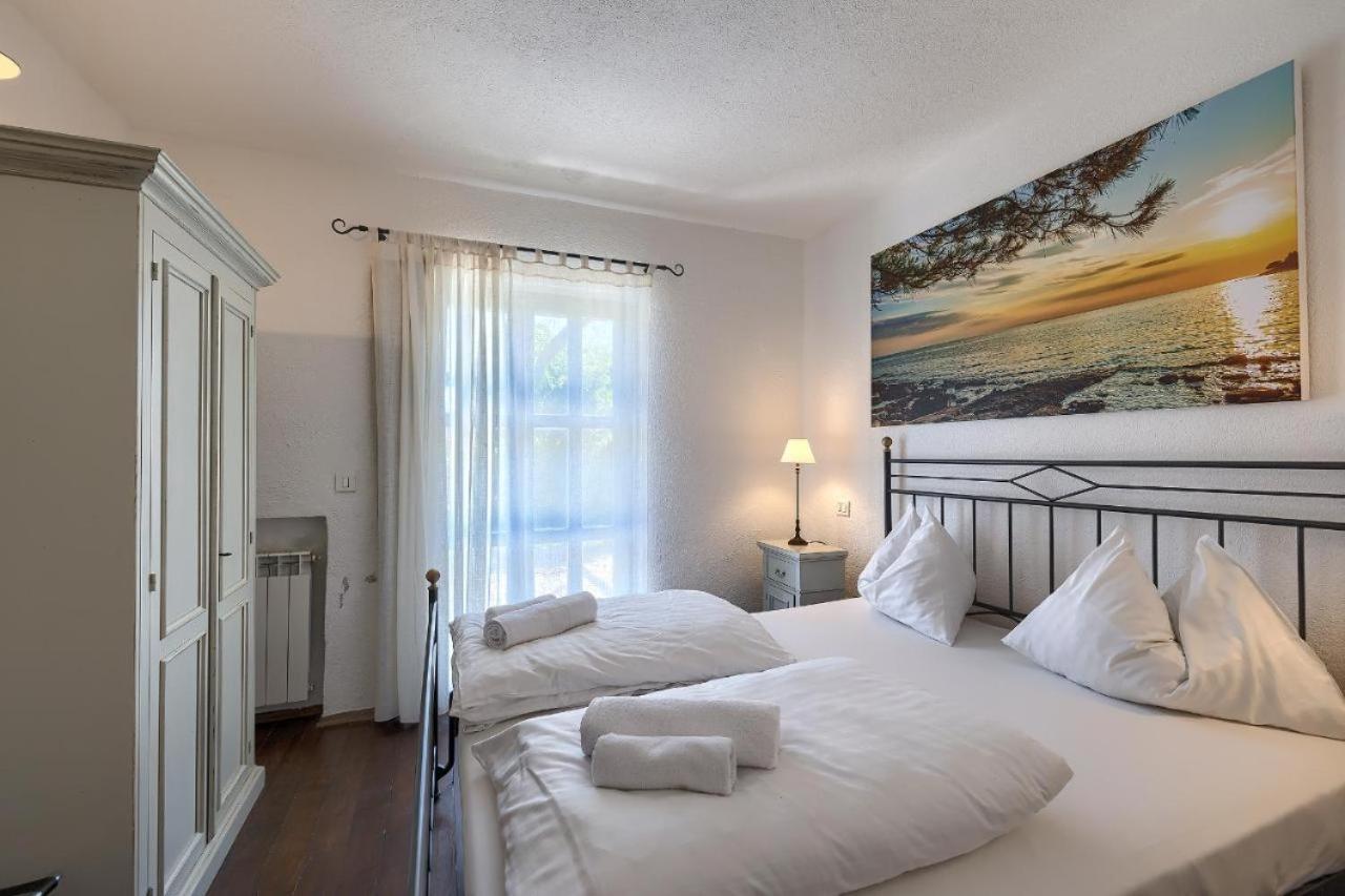 Villa Leopoldo By Istrian Country Houses Barat  エクステリア 写真